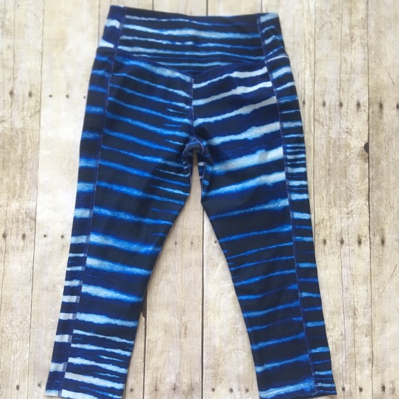 Nike Legendary Ten Less Plastic Bottle Capris - Picture 6 of 7